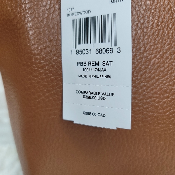 Coach leather cross body bag. - Picture 9 of 12